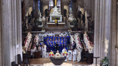 Παναγία των Παρισίων: Μεγαλειώδης η«ανάστασή» της - Όλα όσα συνέβησαν στην τελετή που καθήλωσε τον πλανήτη