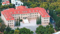 100 χρόνια Κολλέγιο Αθηνών: Η ιστορία, οι άριστοι και τα «μαύρα πρόβατα»