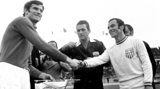 Αφιέρωμα της UEFA στον Δομάζο: Το ελληνικό ποδόσφαιρο θρηνεί 