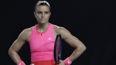 Σάκκαρη: Ανυπέρβλητο εμπόδιο η Σβιόντεκ, ήττα 2-0 και αποκλεισμός στη Ντόχα