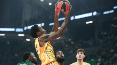 O Ολυμπιακός έκλεισε τον Σέιμπεν Λι - Συμφωνία με τον Αμερικανό και την Μανίσα