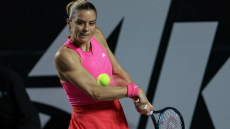 Μαρία Σάκκαρη: Αποκλείστηκε από την Τουρκάλα Σονμέζ στην πρεμιέρα της στο Μεξικό - Βίντεο