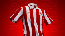 Ολυμπιακός: Από τη Μεγάλη Τετάρτη αρχίζει η διάθεση της δεύτερης παρτίδας της συλλεκτικής φανέλας 