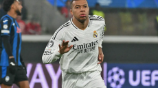 Δεν ξεκινάει στον τελικό Κυπέλλου Ισπανίας με την Μπαρτσελόνα ο Εμπαπέ