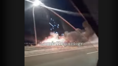 Τρόμος για τραγουδίστρια δημοτικών τραγουδιών στην εθνική οδό Αθηνών-Λαμίας: Έπιασε φωτιά το αυτοκίνητό της, δείτε βίντεο