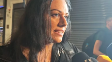 Στο Σύνταγμα οι πολίτες που απεγκλωβίστηκαν από το Ισραήλ: «Φοβηθήκαμε, ήμασταν τέσσερις μέρες στα καταφύγια»