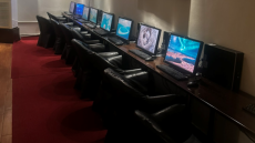 Παράνομο «μίνι καζίνο» στη Θεσσαλονίκη: Συλλήψεις, κατασχέσεις υπολογιστών και μετρητών
