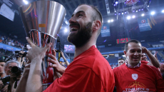 Η μεταγραφή που άλλαξε την ιστορία του Ολυμπιακού - Πέρασαν 15 χρόνια από την ημέρα που ανακοινώθηκε ο Σπανούλης 