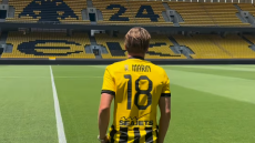 Ραζβάν Μαρίν: Ο νέος παίκτης της ΑΕΚ φόρεσε τη φανέλα με το «18» και μπήκε στην OPAP Arena - Βίντεο