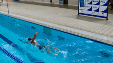 Κολύμβηση: Ο Σπύρος Χρυσικόπουλος «σπάει» τα όρια και κατακτά δεύτερο ρεκόρ Guinness για την Ελλάδα