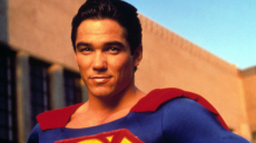 Ο τηλεοπτικός Superman, Ντιν Κέιν, στο «κυνήγι των μεταναστών» στις ΗΠΑ - Θα ενταχθεί στην ICE «για να βοηθήσει τον Τραμπ»