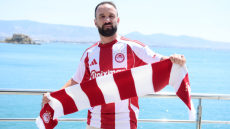 Βαλμπουενά: Τιμή να τερματίζω την καριέρα μου στον Ολυμπιακό