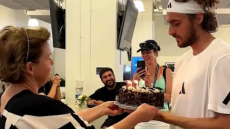 Στέφανος Τσιτσιπάς: «Χρόνια πολλά μαμά, είσαι όλα όσα προσπαθώ να είμαι»