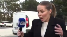 Βίντεο: Κλεψιά on air στην Βραζιλία, ποδηλάτης άρπαξε κινητό ρεπόρτερ