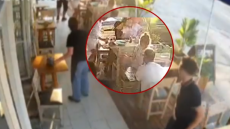 Χανιά: Σωτήρια λαβή Χάιμλιχ υπαλλήλου ψησταριάς σε τουρίστρια που παραλίγο να πνιγεί, δείτε βίντεο