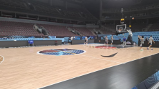 Eurobasket 2025: Πρώτη προπόνηση της Ελλάδας στη Ρίγα - «Ο Γιάννης τραβάει την άμυνα σαν μαγνήτης» δήλωσε ο Κατσίβελης - Βίντεο 