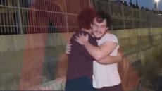 Μπήκαμε φυλακή ο ένας για τον άλλο, λένε ο 25χρονος και ο 21χρονος που είχαν προφυλακιστεί για τη φωτιά στην Πάτρα