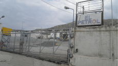 Πλειστηριασμοί: Σε νέο ιδιοκτήτη η El Petrol και έκταση «φιλέτο» στη Μύκονο