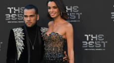 Ντάνι Άλβες: Βγήκε από την φυλακή και έγινε πρώτη φορά πατέρας από την δεύτερη σύζυγό του, Τζοάνα Σανθ 