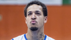 Γρονθοκόπησε οπαδό της ομάδας του ο Τζέρικολ Χέλεμς και του έγινε διακοπή συμβολαίου
