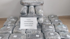 Είχαν κρύψεις 47,5 κιλά κάνναβης σε κρύπτη ΙΧ - Δύο συλλήψεις στην Ηγουμενίτσα, δείτε βίντεο