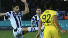 «Φωνάζει» για τη διαιτησία του αγώνα με τον ΠΑΟΚ ο Άρης: Ντρέπεται και η ντροπή με αυτά που συμβαίνουν στην Τούμπα