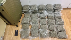 21χρονος προσπάθησε να περάσει από το «Ελ.Βενιζέλος» 18 κιλά κάνναβης στη βαλίτσα του