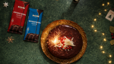 Βασιλόπιτα με ολόκληρο πορτοκάλι και διπλή σοκολάτα (Video)