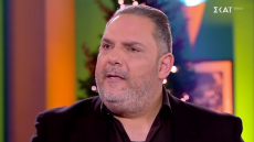 Ο Στέλιος Διονυσίου τραγούδησε a capella Σάκη Ρουβά και θυμήθηκε όταν ο πατέρας του έκλαψε για ερμηνεία του