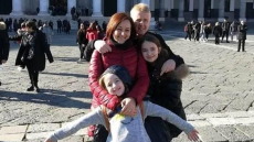 Χριστουγεννιάτικη τραγωδία στην Ιταλία: Μητέρα και κόρη έπαθαν τροφική δηλητήριαση σε δείπνο και πέθαναν
