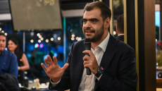 Μαρινάκης για αγρότες: Δεν πρέπει να φτάσουμε στο plan b, κυρώσεις και δικαστική παρέμβαση αν συνεχιστούν τα μπλόκα