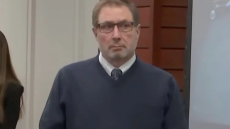 Επιχειρηματίας στις ΗΠΑ πρώτα σκότωσε αδελφό και νύφη, και μετά μαχαίρωσε τα ανίψια του αφού ανακάλυψαν ότι έκλεβε χρήματα για την ερωμένη του