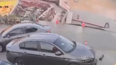 Βενζινάδικο στο Κάιρο εξαφανίστηκε σε τρύπα 15 μέτρων, δείτε βίντεο