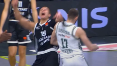 Παρτίζαν - Παναθηναϊκός: Αποβλήθηκε για χτύπημα εκτός φάσης ο Ρογκαβόπουλος 