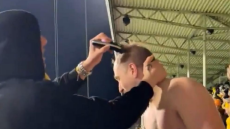 Οπαδός της Μπόντο Γκλιμτ κουρεύτηκε στο γήπεδο μετά την 5η σερί νίκη της ομάδας του στο Champions League, βίντεο 