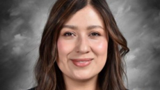 Γραμματέας σχολείου στις ΗΠΑ παραδέχθηκε ότι έκανε σεξ με 13χρονο αφού του έδωσε ναρκωτικά,  του είχε πει ότι έχει μεγαλύτερο ανδρισμό από τον σύζυγό της