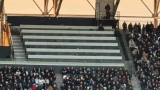 Η ΔΕΑΒ επέβαλε χρηματικό πρόστιμο στην ΠΑΕ ΠΑΟΚ και σε 13 φυσικά πρόσωπα για το επεισόδιο στα δημοσιογραφικά της Τούμπας