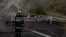 Φωτιά σε φορτηγό στην Εγνατία, καθυστερήσεις στην κυκλοφορία