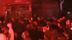 «Δεν θα σε αφήσω ποτέ!»: Αποθεωτική υποδοχή και στήριξη της Λάρισας από τους οπαδούς της 