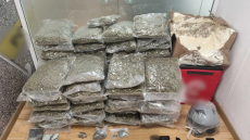 Έπιασαν 25χρονο με 76 κιλά skunk, θα έβγαζε 420.000 ευρώ από την διακίνηση των ναρκωτικών στην Αττική