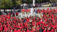 «Ήρθε η ώρα να βγάλουμε τα μπεζ, οι καταστροφές δεν είναι εποχικές»: Στους δρόμους οι εποχικοί πυροσβέστες, δείτε βίντεο