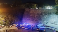Ηλικιωμένος έπεσε από το άγαλμα του Βενιζέλου στο Ηράκλειο για να βάλει τέλος στη ζωή του, νοσηλεύεται στη ΜΕΘ του ΠΑΓΝΗ