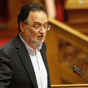 Λαφαζάνης για παρακολουθήσεις από την Ασφάλεια: Ζούμε σε μια σκοτεινή εποχή – Ενορχηστρωτής ο Αλέξης Τσίπρας