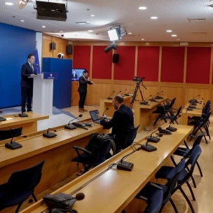 Κυβέρνηση: Σε πανικό ο ΣΥΡΙΖΑ - Κάνει μικροπολιτική στο θέμα της Αγιάς Σοφιάς