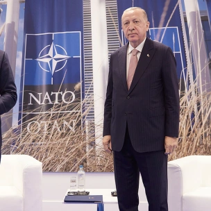 «Επίθεση φιλίας» από την Τουρκία προς την Ελλάδα στην εθνική εορτή της 25ης Μαρτίου