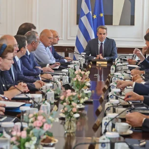 Το μήνυμα του κυβερνητικού εκπροσώπου για νέες αλλαγές στο κυβερνητικό σχήμα με το «όλοι κρινόμαστε συνεχώς»