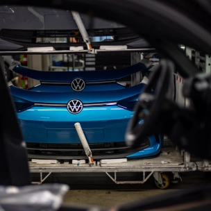Volkswagen: Η διοίκηση υπερασπίζεται τα μέτρα λιτότητας - «Σκληρή αντίσταση» προανήγγειλαν τα συνδικάτα