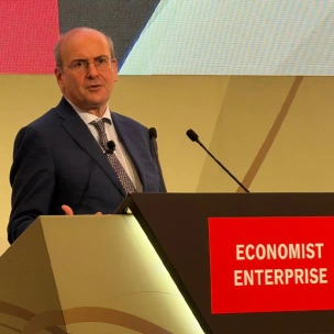 Χατζηδάκης: Τα ψέματα και η ασχετοσύνη θα πάνε τη χώρα πίσω, 8 στόχοι για την Ελλάδα του 2030