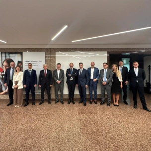 UniCredit και Alpha Bank ενισχύουν τη συνεργασία τους σε περιφερειακές αγορές