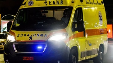 Στο νοσοκομείο 8χρονος που έπεσε από μπαλκόνι πρώτου ορόφου στην Ασπροβάλτα